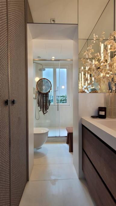 Elegant In Montmartre By An Architect Appartamento